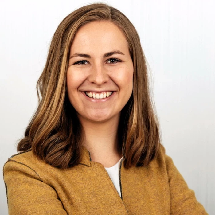 Christina Metzler, BA, BA