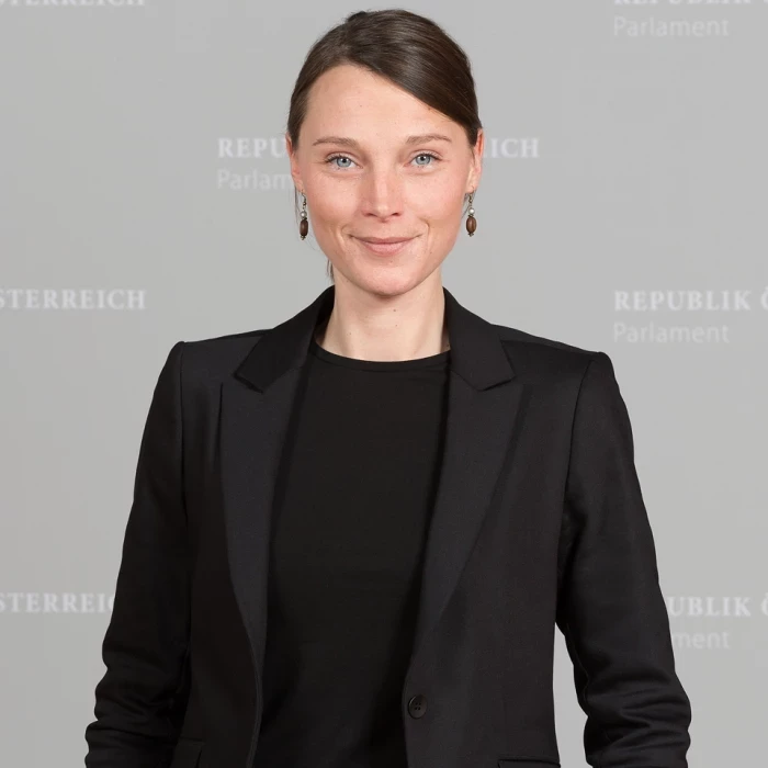 Heike Grebien, BA