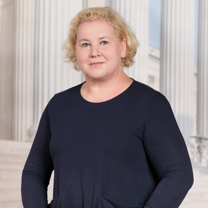 RegR ADir Korinna Schumann