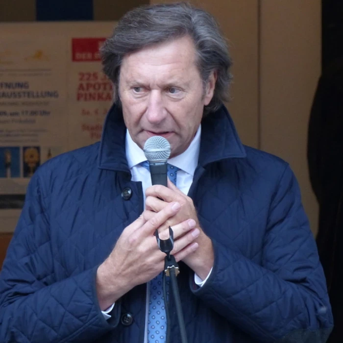 Mag. Kurt Maczek