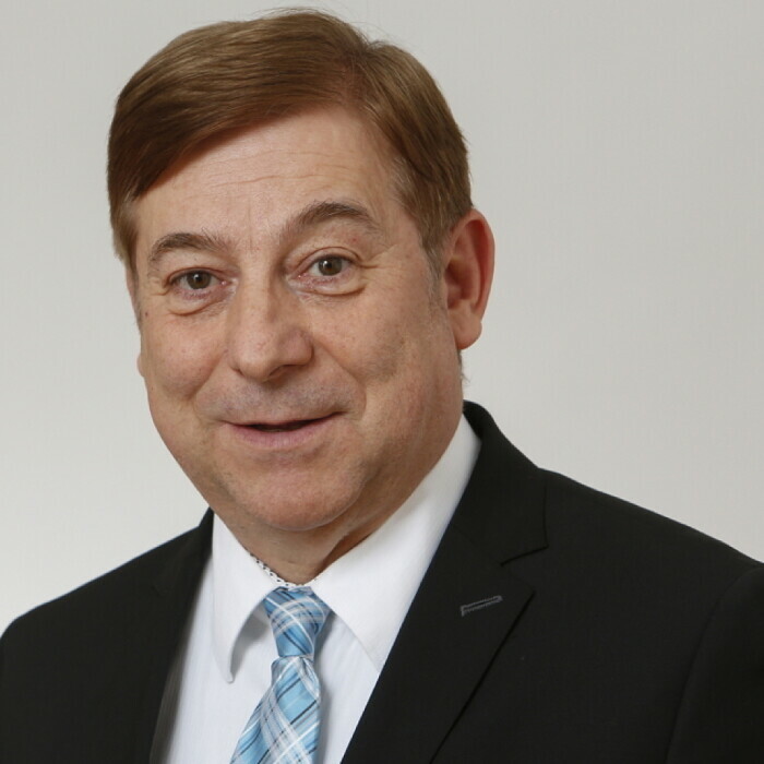 Dr. Kurt Stürzenbecher